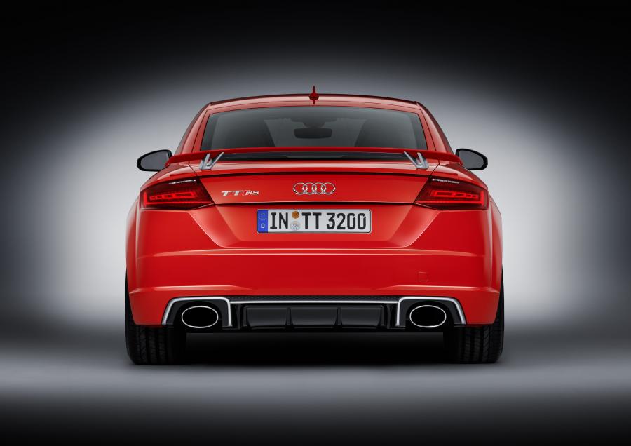  Audi TT RS Coupe (8S) 2016 года  (WW) (фото 41 из 57)